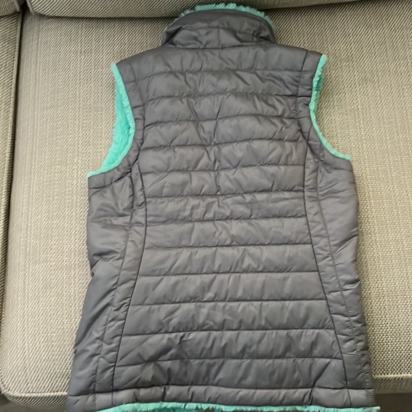 Reversible Northface vest for girls - Picture 3 of 5